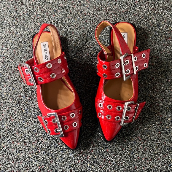 STEVE MADDEN Red & Silver Buckle Patent Leather Ganni Pointed Toe Flat Shoes 8 - Picture 11 of 16
